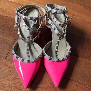Valentino Rockstud pump